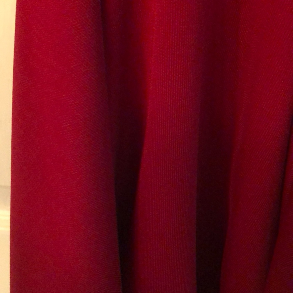 ❤️Deep red long swingy & stretchy dress💃🏻 comfortable and flattering dress - Picture 9 of 11